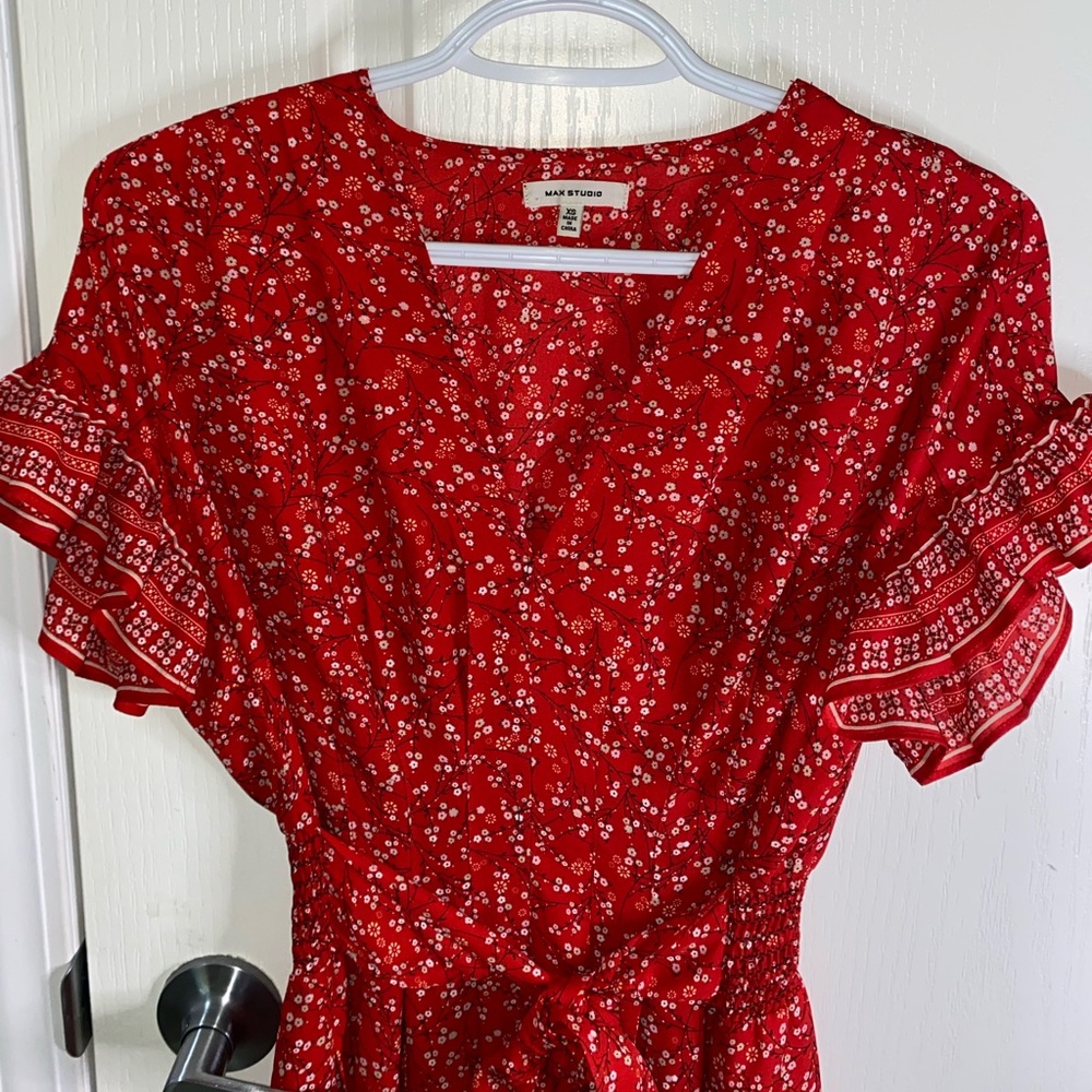 Max studio flowery summer dress